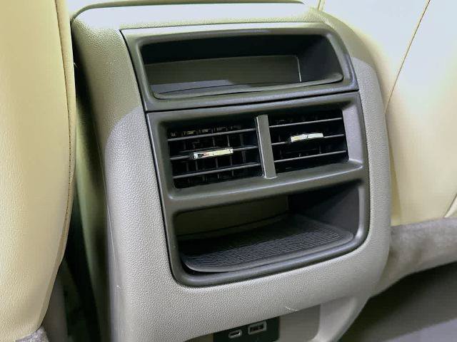 Used 2022 Cadillac XT5 Premium Luxury AWD/4WD image 13