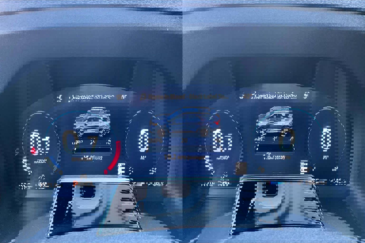 Certified 2025 Ford Explorer ST-Line w/ Premium Package image 27