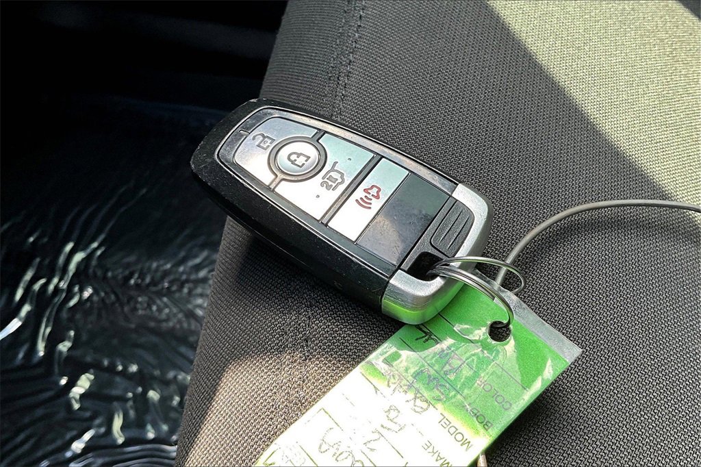 Certified 2022 Ford Explorer XLT w/ Class IV Trailer Tow Package image 12