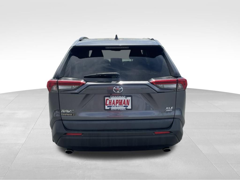 Used 2019 Toyota RAV4 XLE Premium w/ Cold Weather Package AWD/4WD image 10