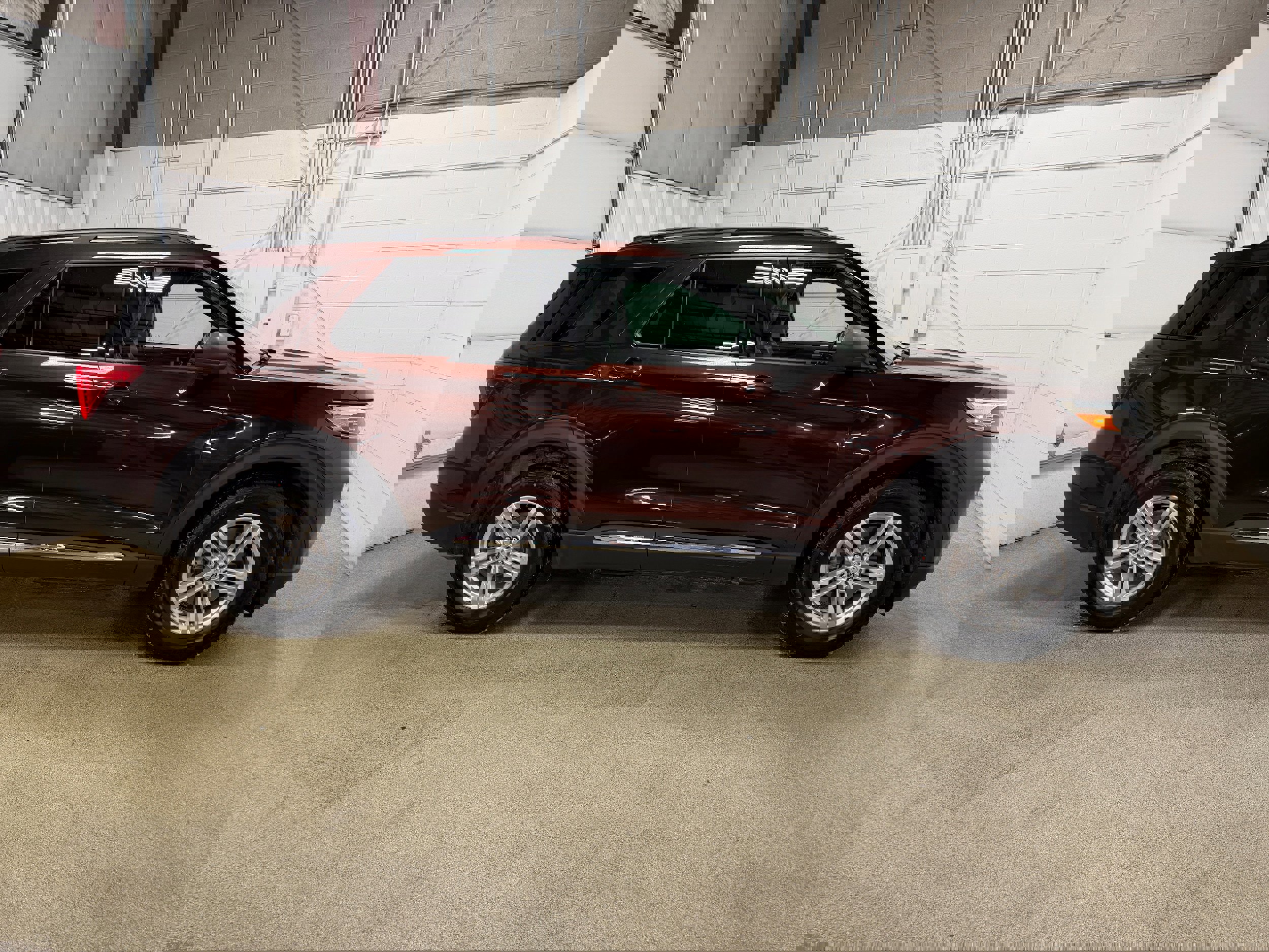 Certified 2020 Ford Explorer XLT w/ Equipment Group 202A image 2