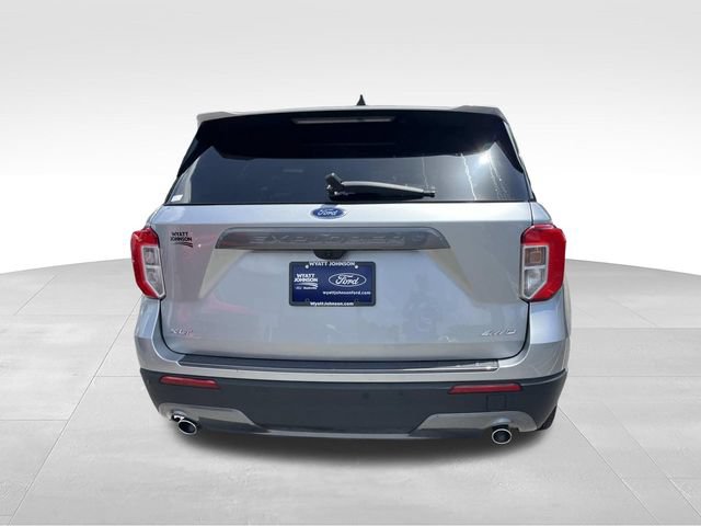 Certified 2024 Ford Explorer XLT w/ Equipment Group 202A AWD/4WD image 4