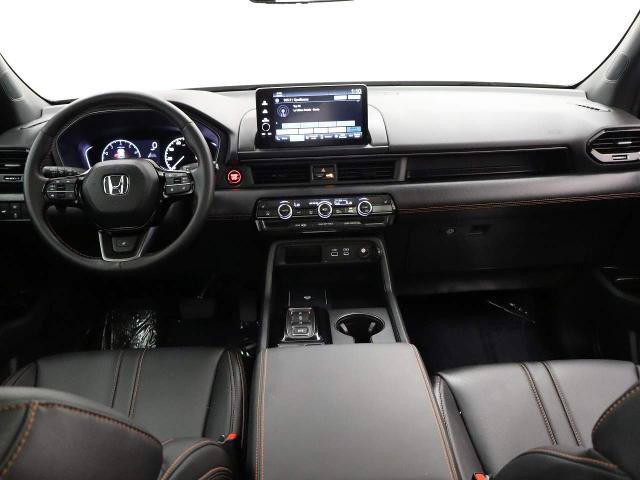 Used 2025 Honda Pilot TrailSport image 40