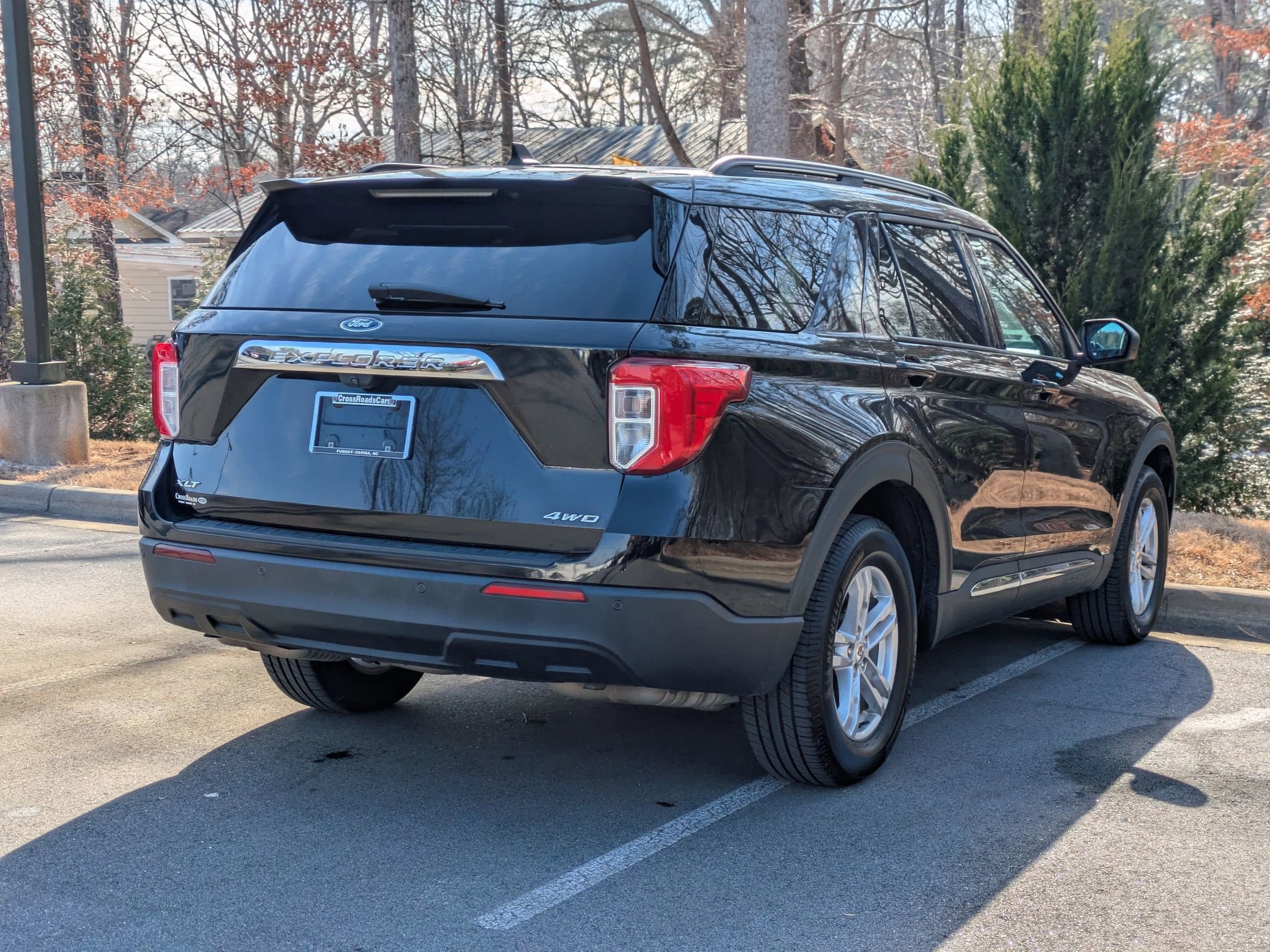 Certified 2022 Ford Explorer XLT image 4
