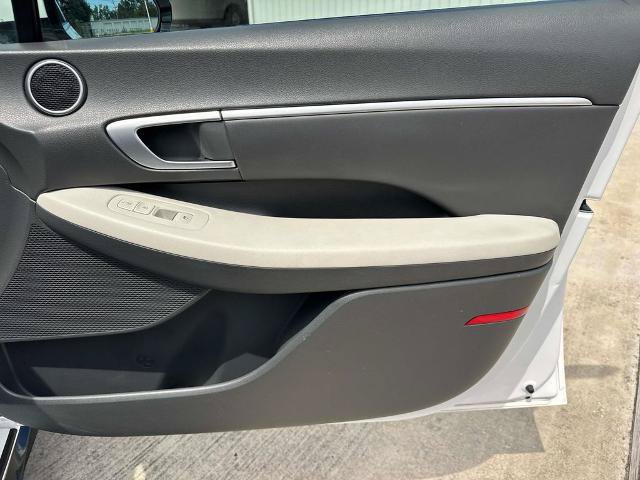 Used 2024 Hyundai Sonata SEL FWD image 18