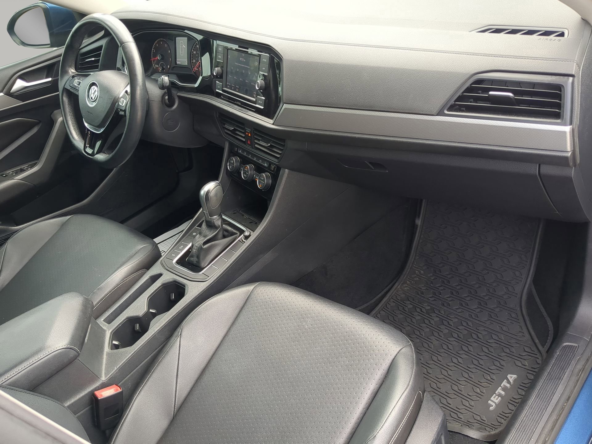 Used 2019 Volkswagen Jetta SE image 36