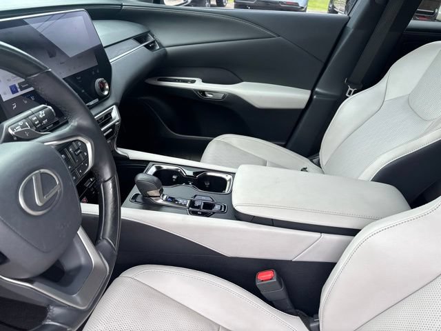 Used 2023 Lexus RX 350 Premium Plus w/ Cold Area Package FWD image 15