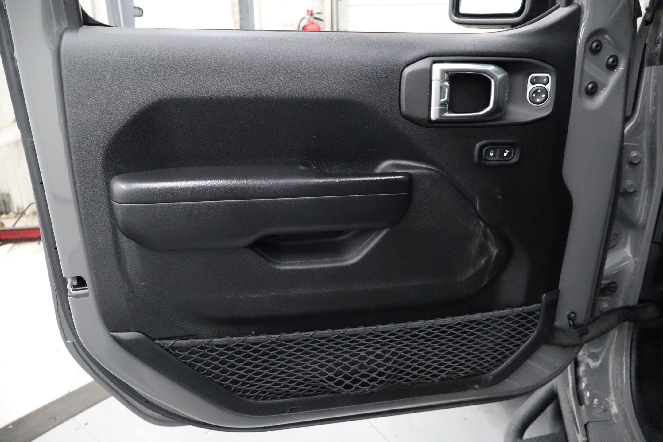 Used 2021 Jeep Gladiator Rubicon image 11