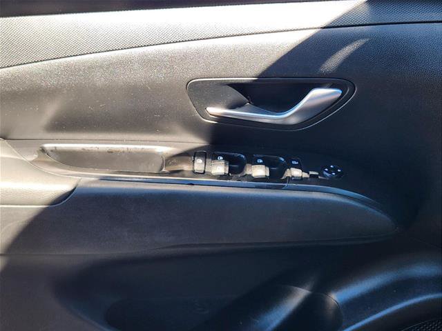 Used 2022 Hyundai Tucson SEL FWD image 23
