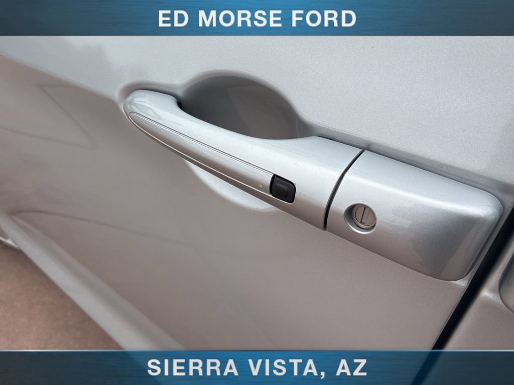 Used 2024 Chrysler Pacifica Touring-L FWD image 25
