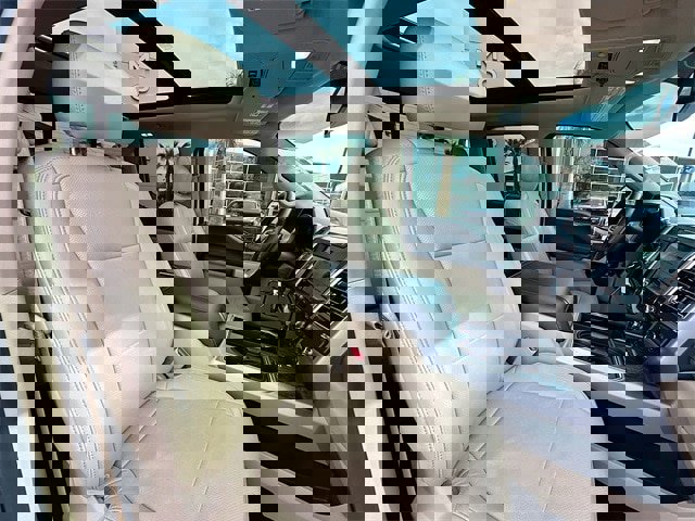 Certified 2017 Ford F250 Lariat w/ Chrome Package image 29