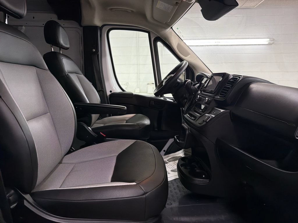 Used 2025 RAM ProMaster 2500 w/ Convenience Group FWD image 28
