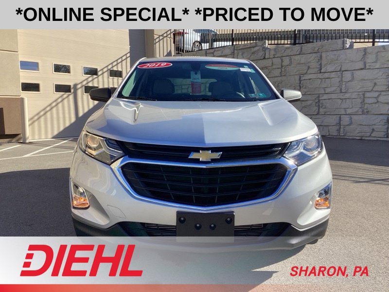 Used 2019 Chevrolet Equinox LS FWD image 2