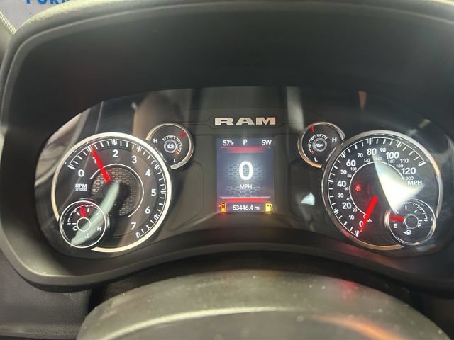Used 2024 RAM 2500 Big Horn w/ Heated Seats & Wheel Group AWD/4WD image 29