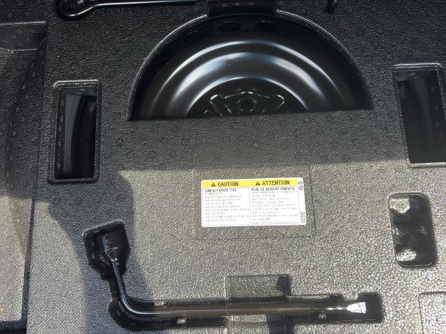 Used 2022 Toyota Camry LE AWD/4WD image 13