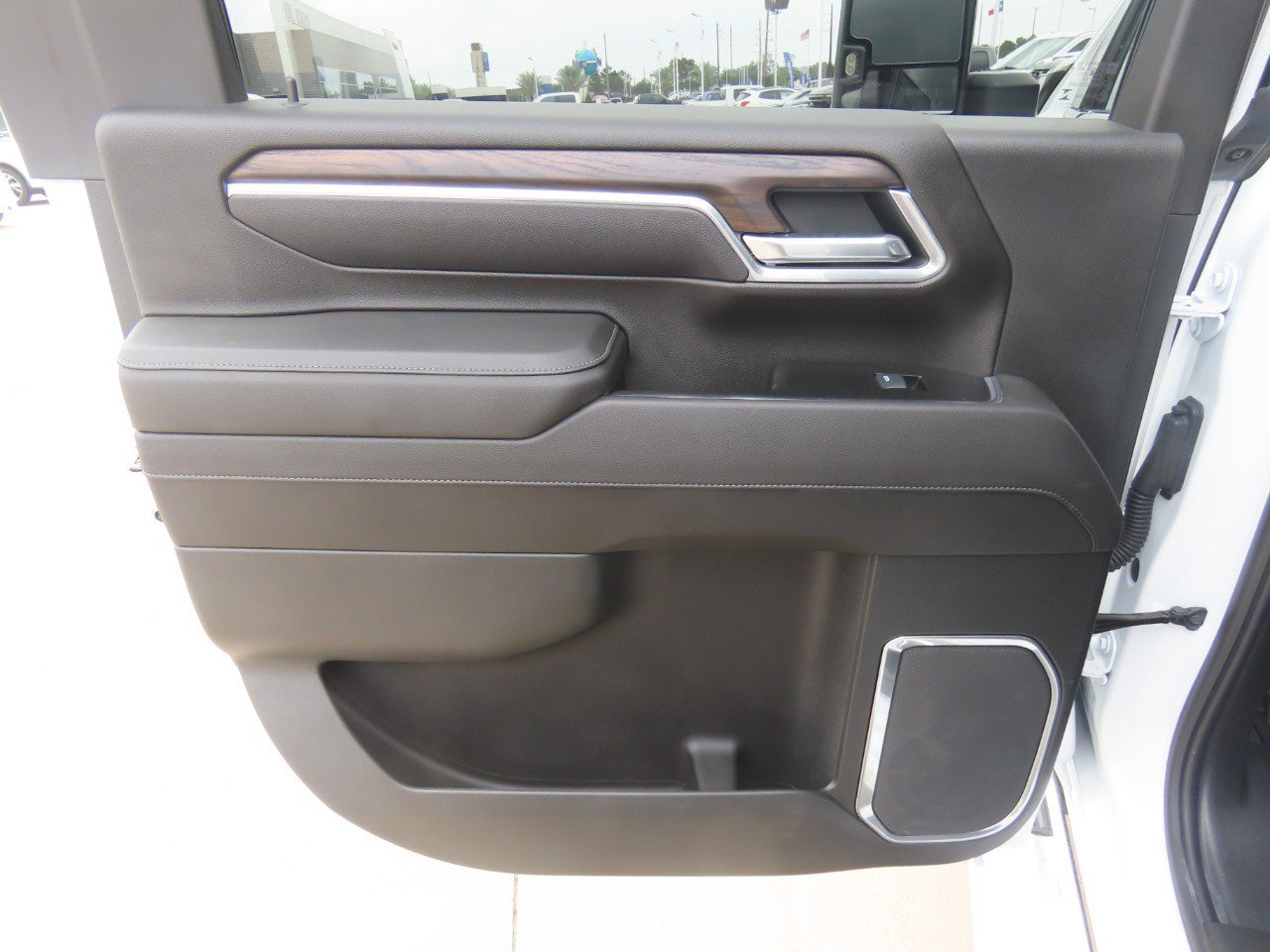 Used 2025 GMC Sierra 2500 SLT w/ Texas SLT Premium Package AWD/4WD image 19