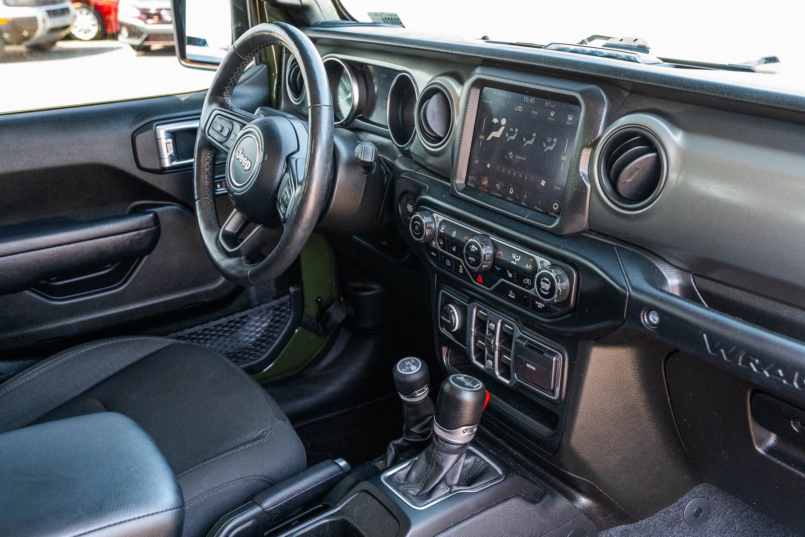 Used 2023 Jeep Wrangler Unlimited w/ Cold Weather Group AWD/4WD image 13