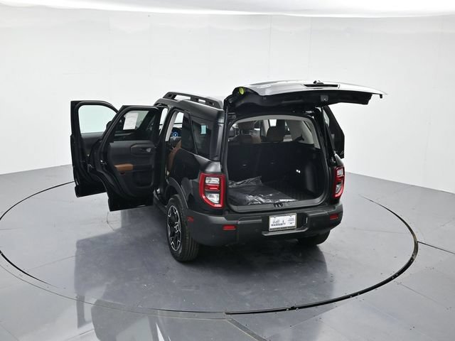 Certified 2025 Ford Bronco Sport Outer Banks w/ Outer Banks Tech Package+ AWD/4WD image 44