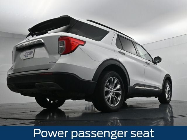 Certified 2021 Ford Explorer XLT w/ Equipment Group 202A AWD/4WD image 32
