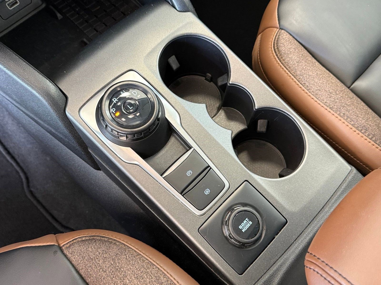 Certified 2025 Ford Bronco Sport Outer Banks w/ Outer Banks Tech Package+ AWD/4WD image 30
