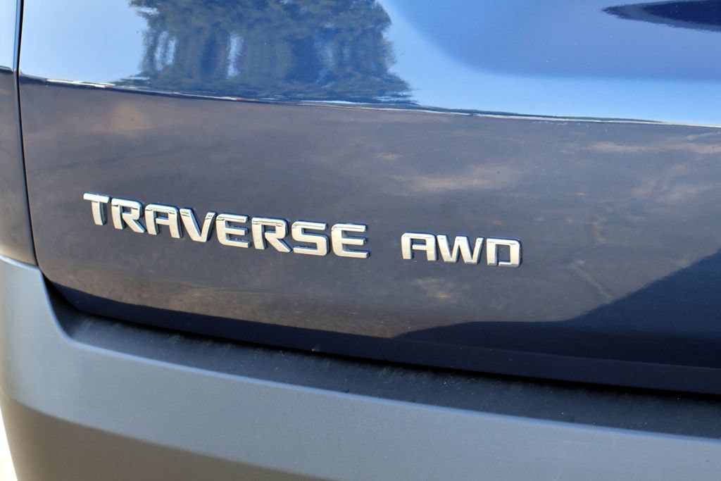 Used 2022 Chevrolet Traverse LS AWD/4WD image 15