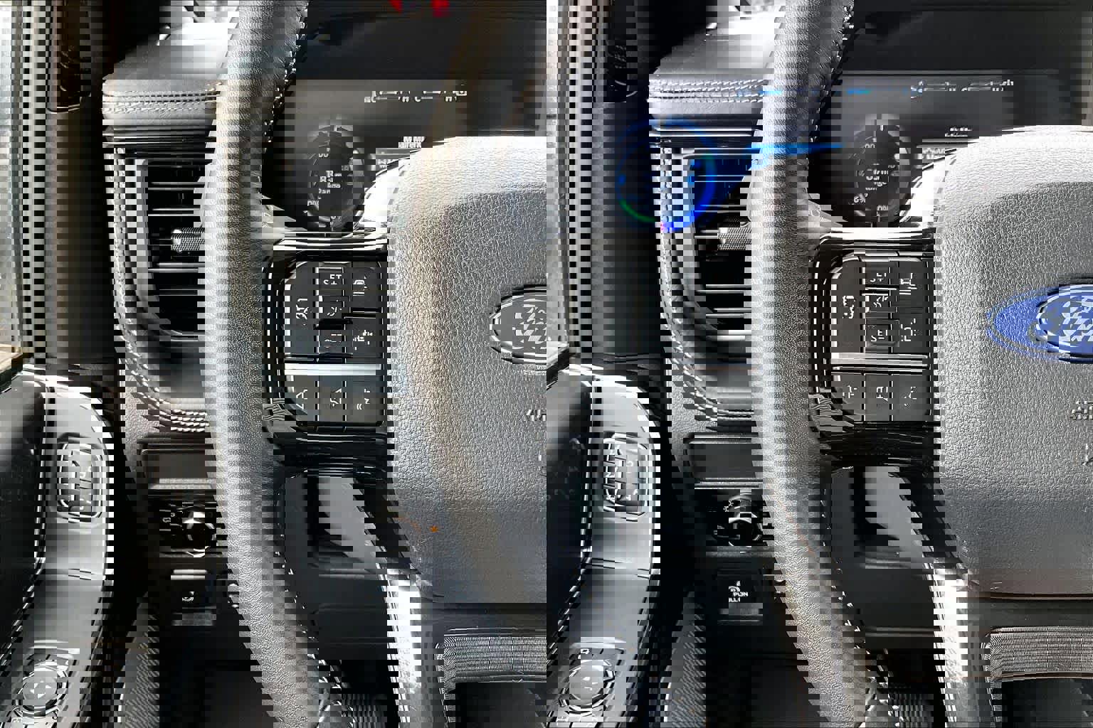 Certified 2025 Ford F150 Lightning Platinum image 24