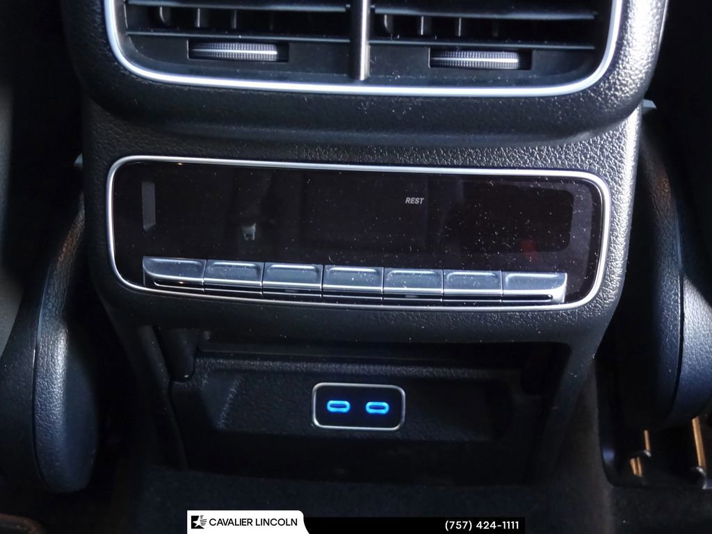 Used 2024 Mercedes-Benz GLS 450 4MATIC image 16