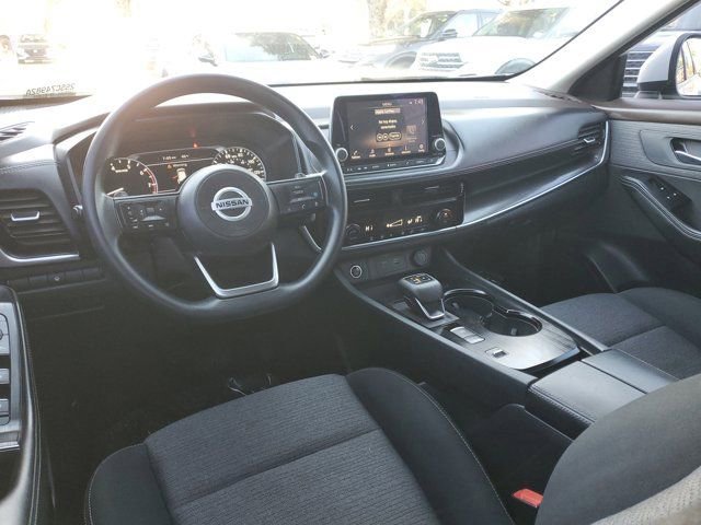 Used 2021 Nissan Rogue SV image 12