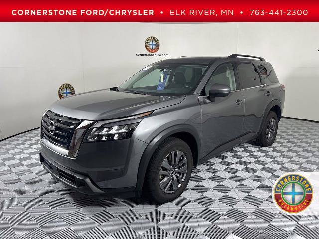 Used 2025 Nissan Pathfinder SV