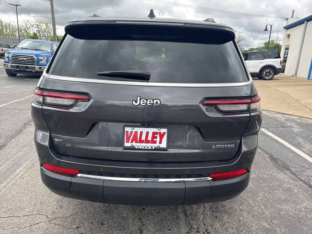 Used 2021 Jeep Grand Cherokee L Limited w/ Trailer Tow Group (B) AWD/4WD video 4