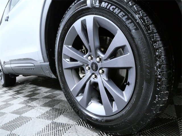 Certified 2023 Ford Explorer XLT w/ Equipment Group 202A image 2