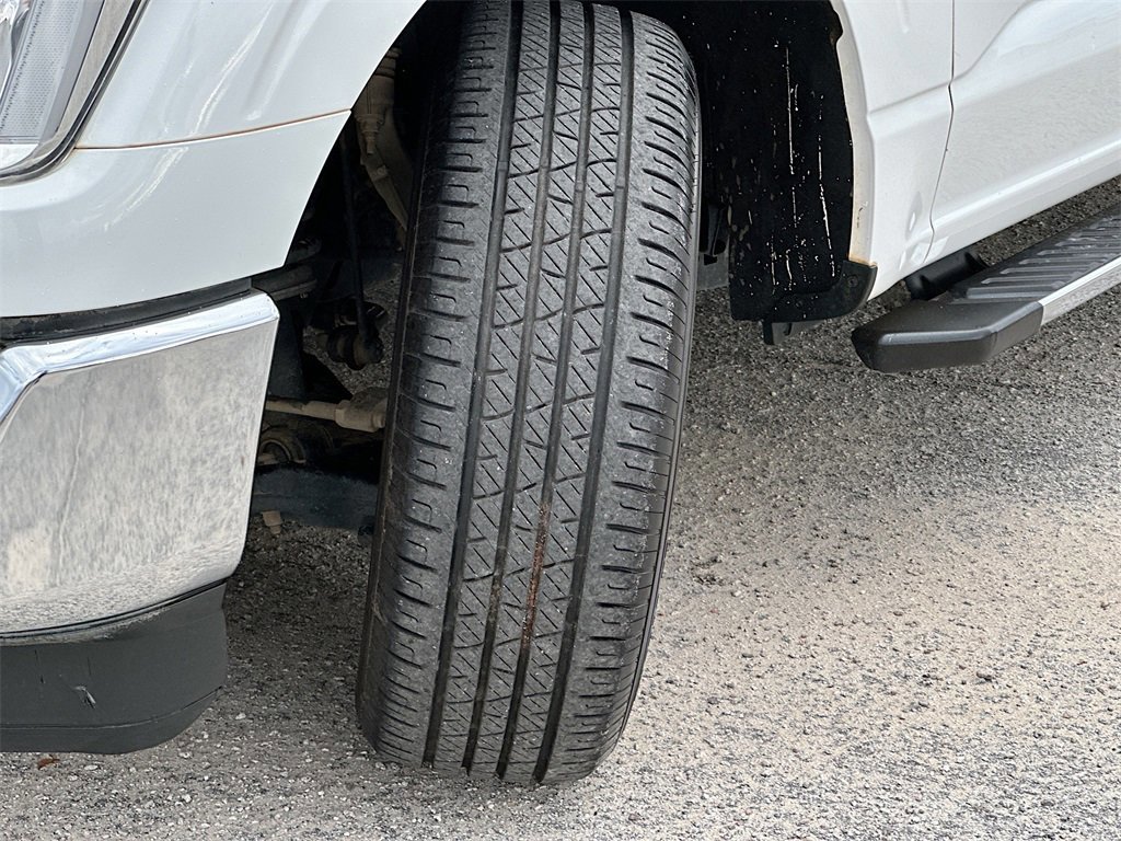 Certified 2021 Ford F150 XLT w/ Equipment Group 302A High image 25