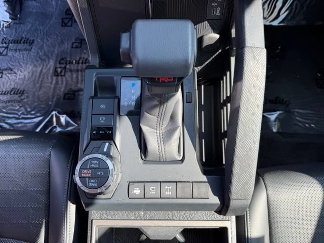 Used 2024 Toyota Tacoma TRD Off-Road w/ TRD Off Road Premium Package AWD/4WD image 19