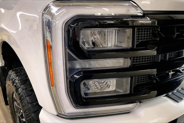 Certified 2023 Ford F250 Lariat w/ Lariat Ultimate Package AWD/4WD image 21