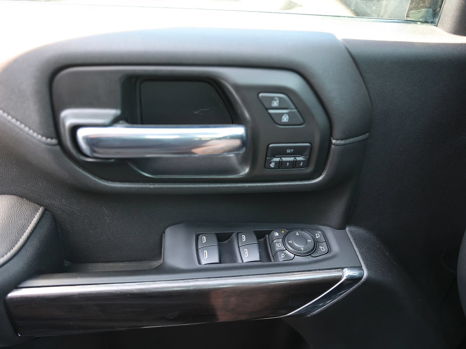 Used 2022 Chevrolet Silverado 2500 LTZ w/ LTZ Plus Package AWD/4WD image 47
