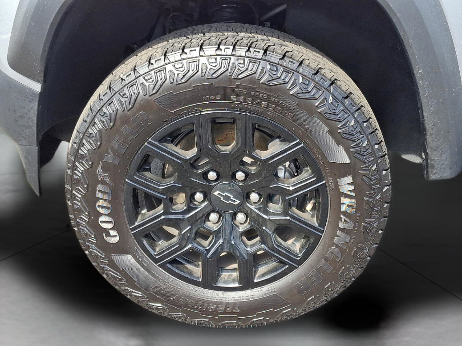 Used 2025 Chevrolet Colorado Trail Boss image 17