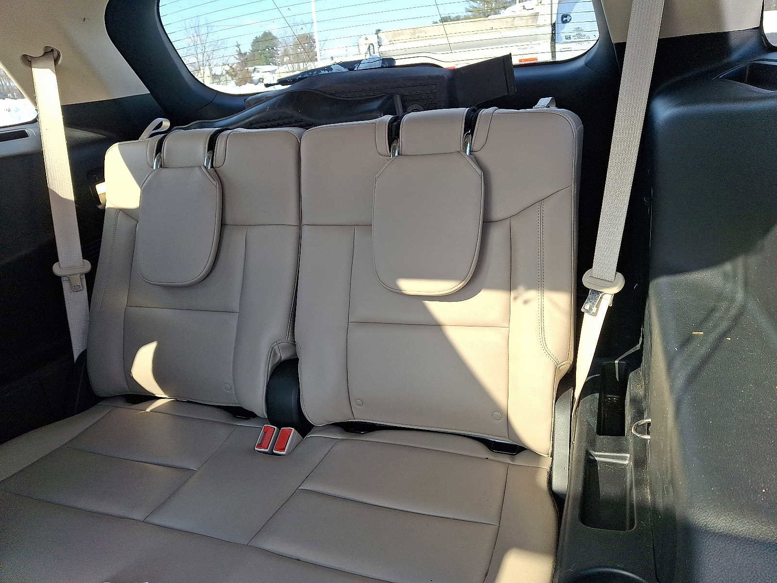 Certified 2022 Ford Explorer XLT w/ Equipment Group 202A image 11