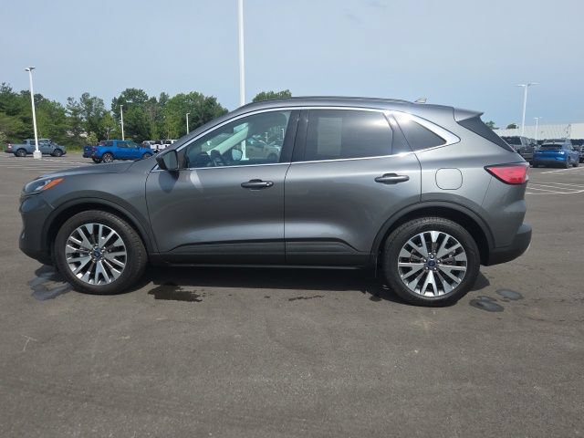 Certified 2022 Ford Escape Titanium AWD/4WD image 16