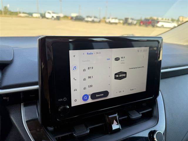 Used 2025 Toyota Corolla LE FWD image 18