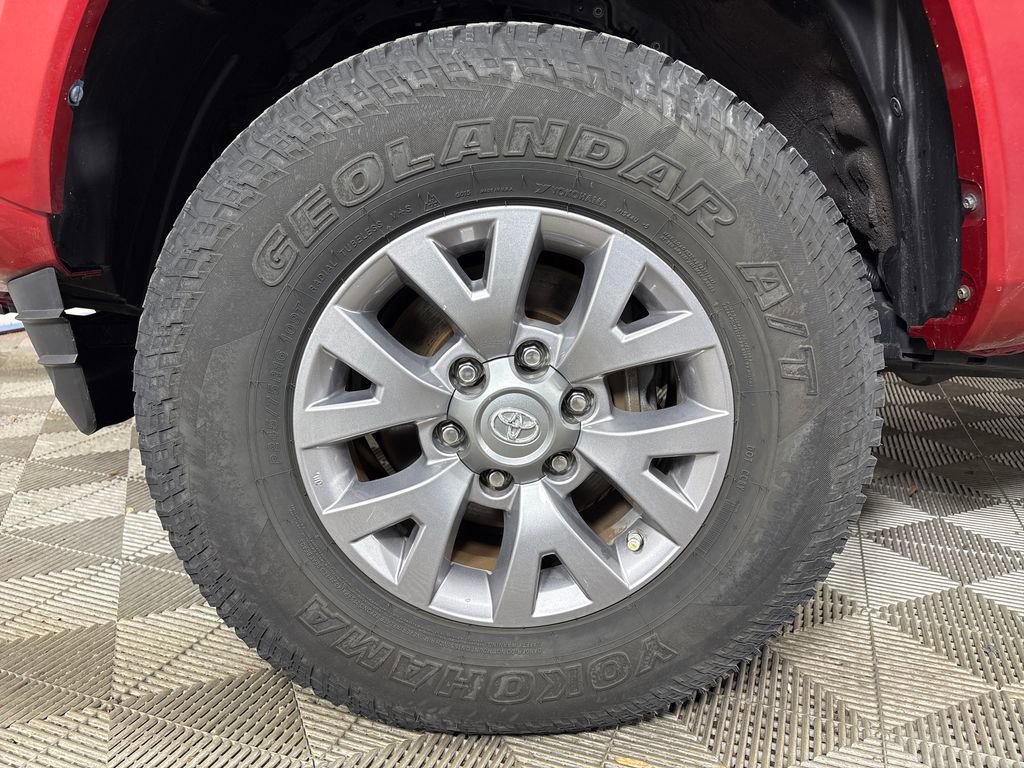 Used 2019 Toyota Tacoma SR5 image 16