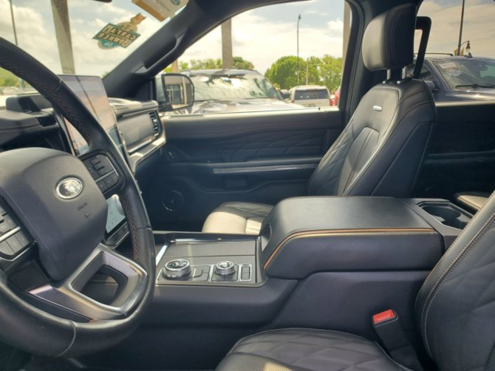 Certified 2023 Ford Expedition Max Platinum AWD/4WD image 11