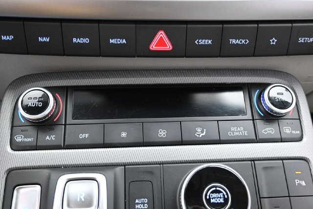 Used 2024 Hyundai Palisade Limited FWD image 23