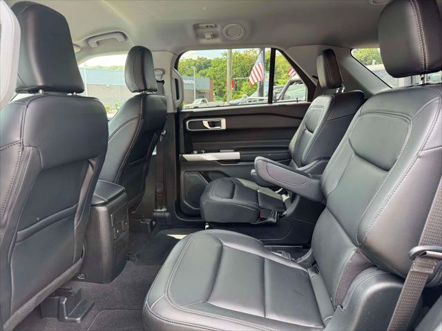 Certified 2023 Ford Explorer XLT w/ Equipment Group 202A AWD/4WD image 14
