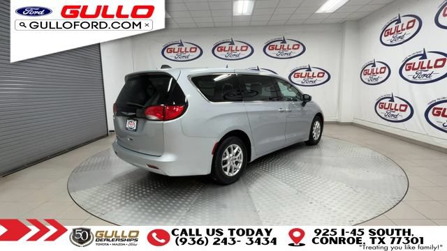 Used 2023 Chrysler Voyager LX FWD image 8
