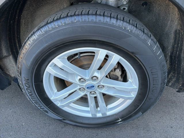 Certified 2022 Ford Explorer XLT w/ Equipment Group 202A image 12