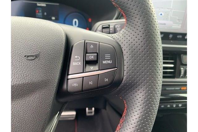 Certified 2023 Ford Escape ST-Line Select w/ Tech Pack #2 image 16