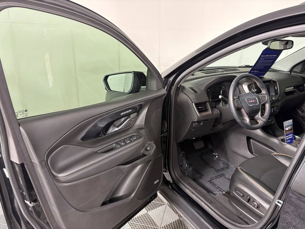 Used 2024 GMC Terrain AT4 w/ Infotainment Package II AWD/4WD image 11