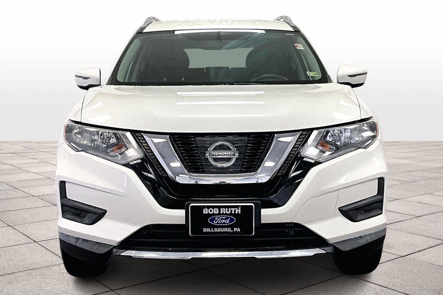 Used 2017 Nissan Rogue SV image 6