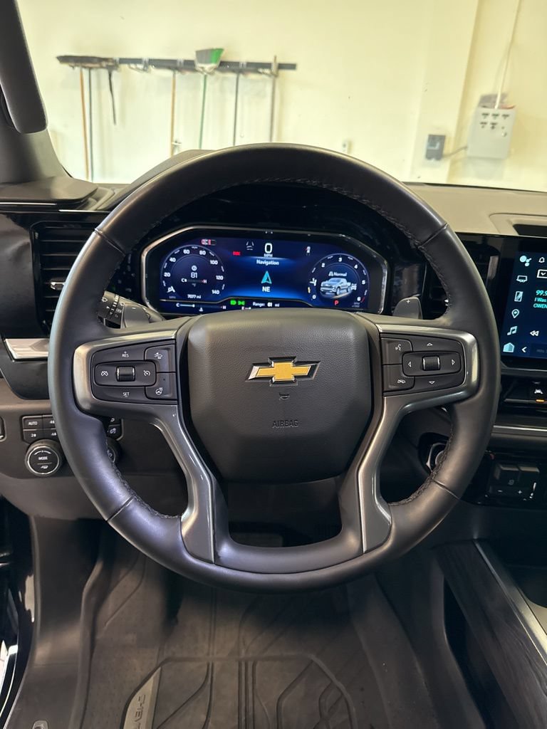 Used 2024 Chevrolet Silverado 1500 LTZ w/ LTZ Premium Package AWD/4WD image 23
