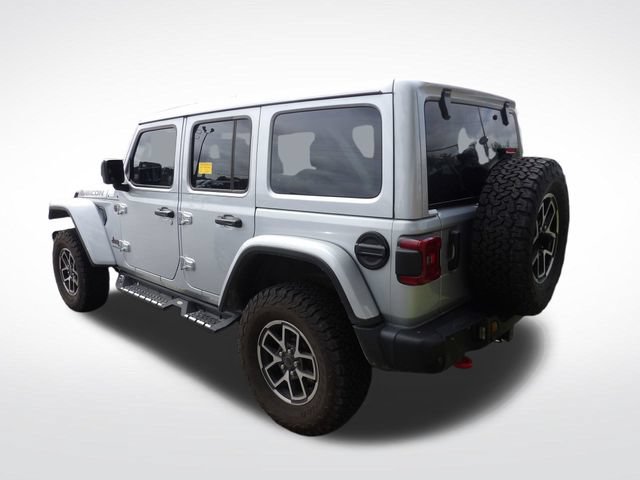 Used 2024 Jeep Wrangler Unlimited Rubicon AWD/4WD image 11